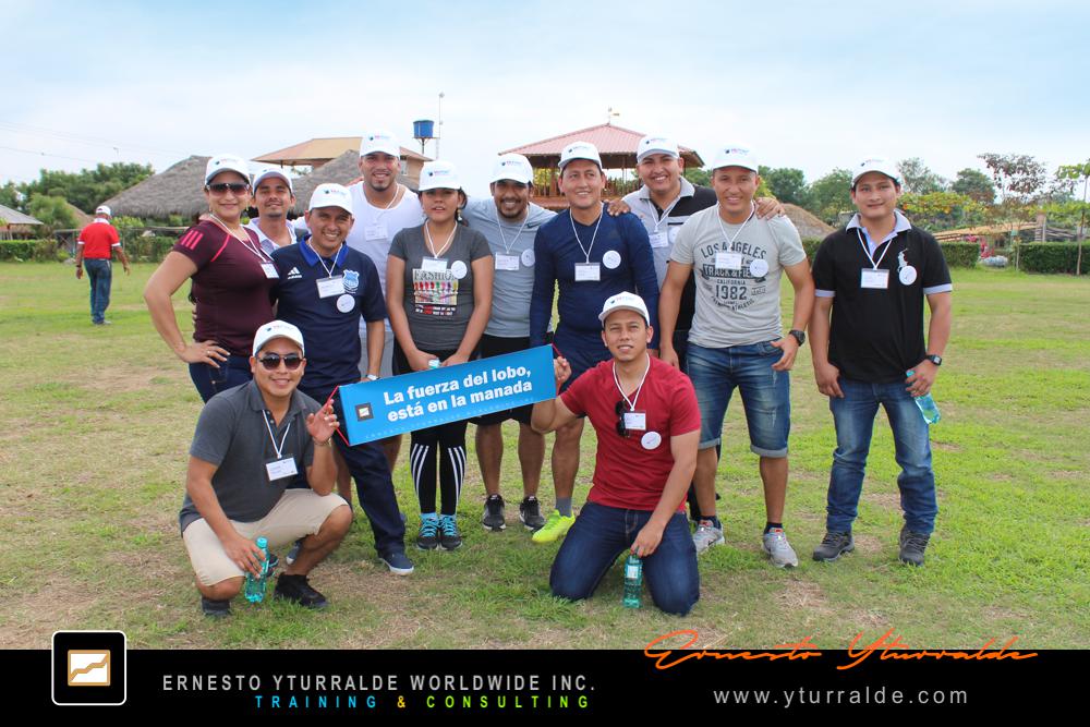 Team Building Colombia | Talleres corporativos con cuerdas bajas para fortalecer la cultura